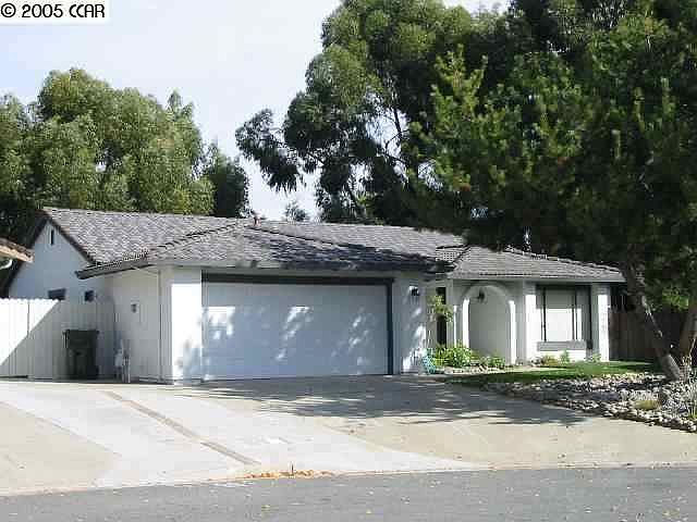 1st image of 1026 Pinemeadows Ct