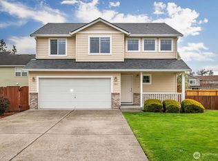 1867 Island Dr, Longview, WA