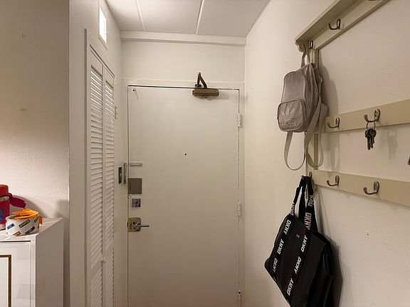 5th image of 2025 W Granville Ave APT 513