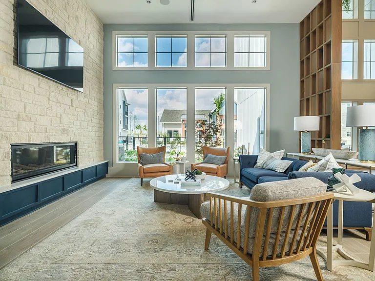Miro Luxury Apartments — Photo 14