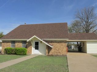 125 Rochelle St, Brady, TX 76825
