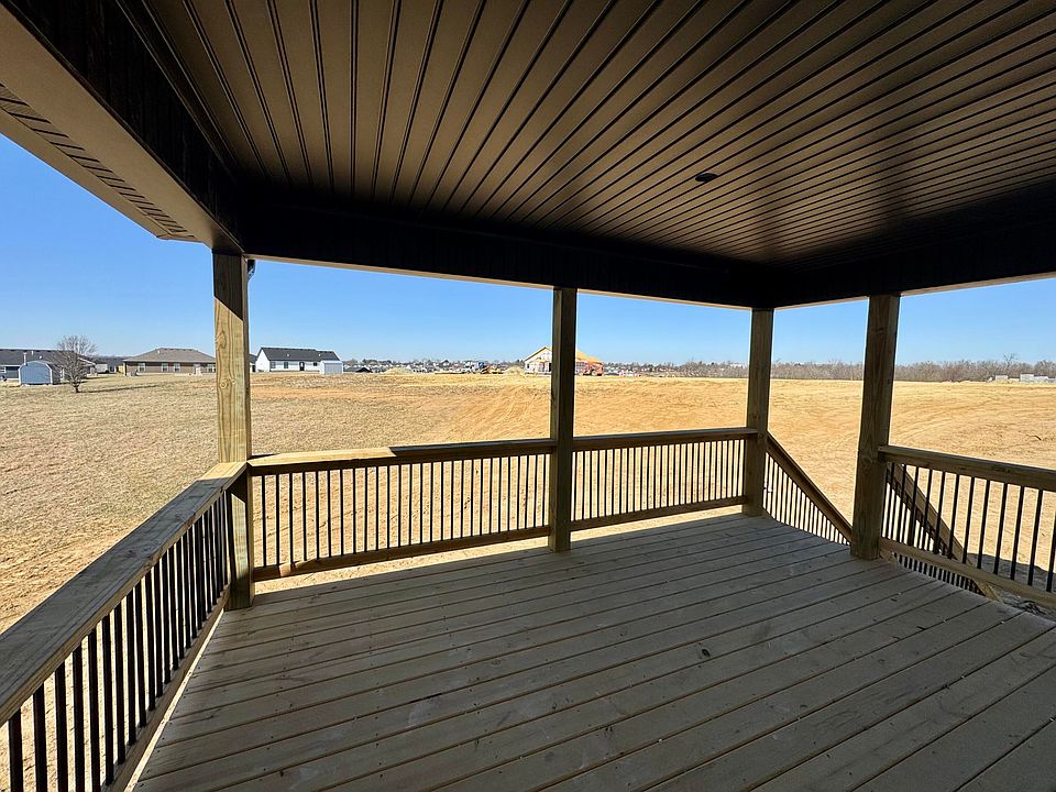 2nd image of 313 Whitley Ln