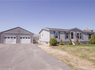 61 Blaisdell Rd, North Monmouth, ME 04265