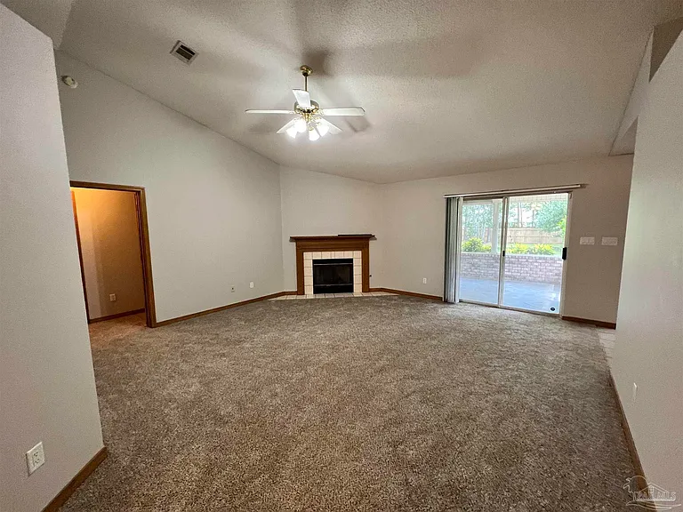 9046 Caribbean Dr — Photo 7