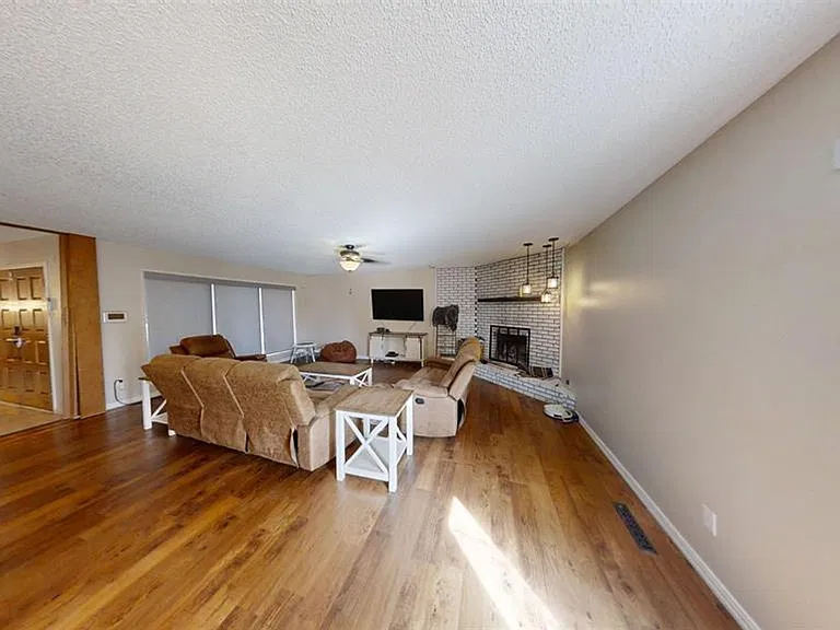 1317 Piedmont Dr — Photo 5