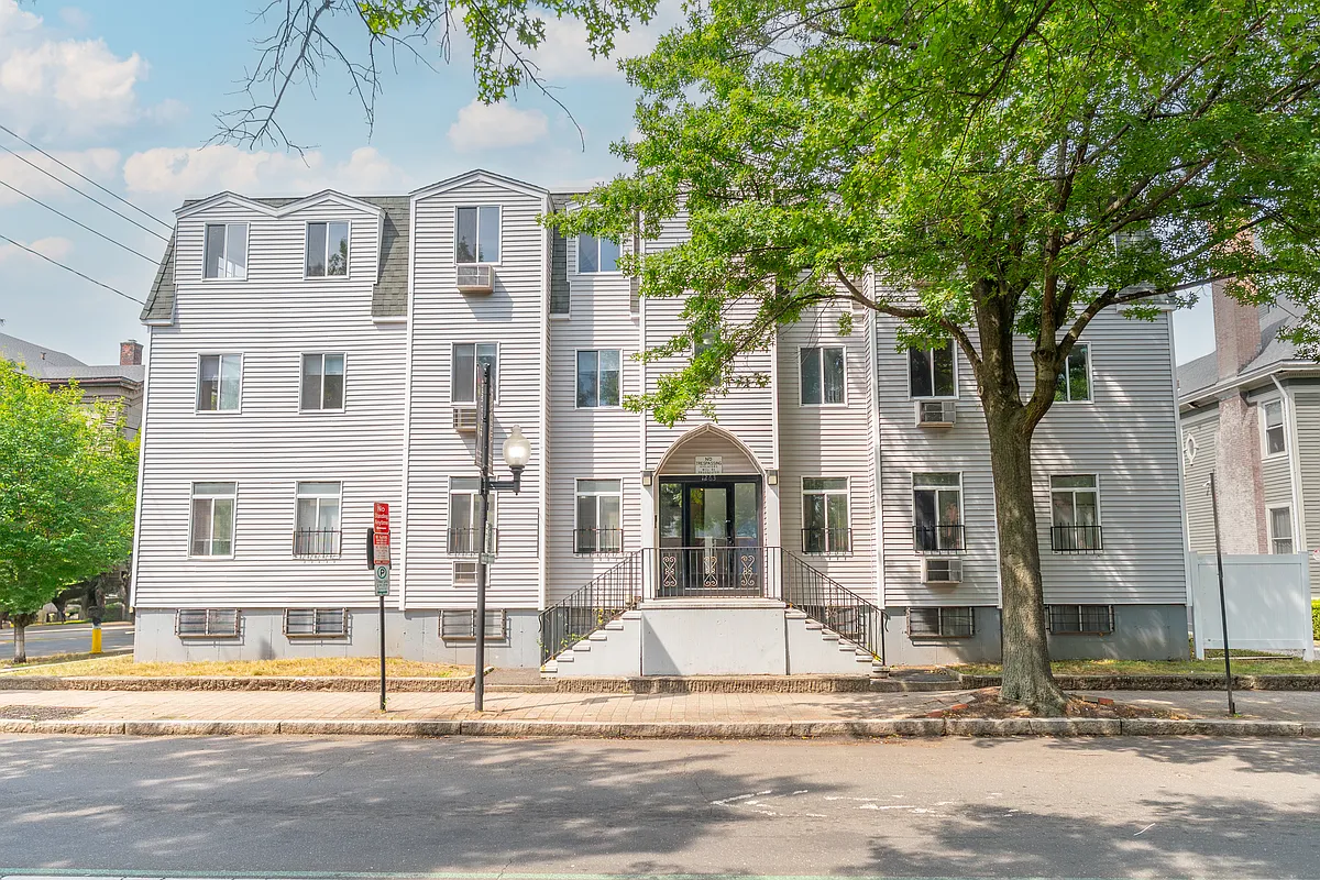 Building Photo - 1263 Chapel St #C2