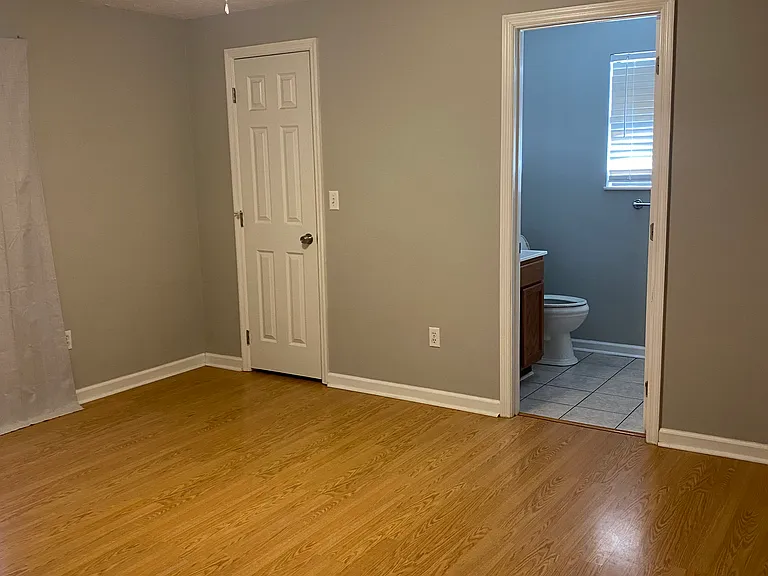 4818 Katia Ln — Photo 15