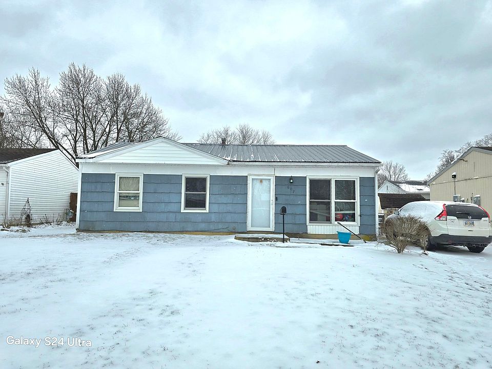 1st image of 607 Easy St