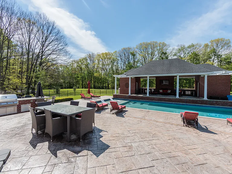 30 Cableknoll Ln — Photo 45