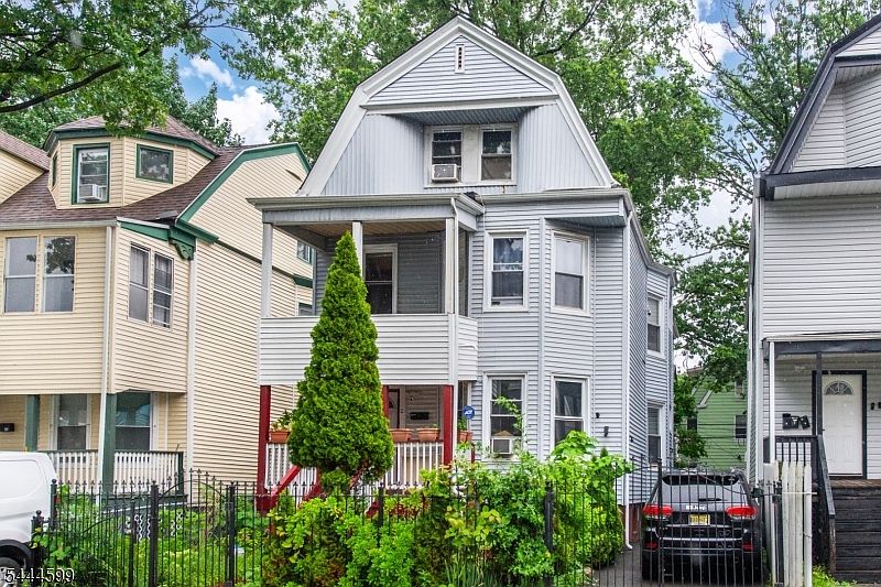 1st image of 124 N 17Th St