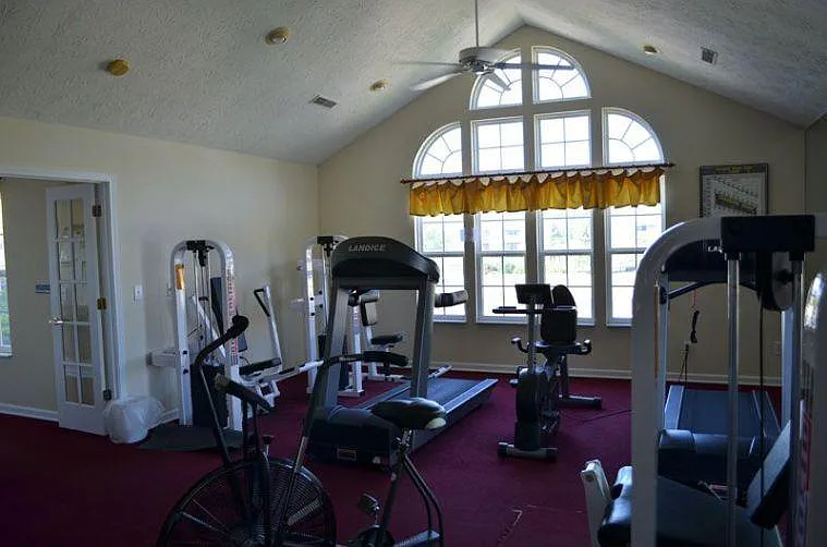 5667 Dockside Dr — Photo 42