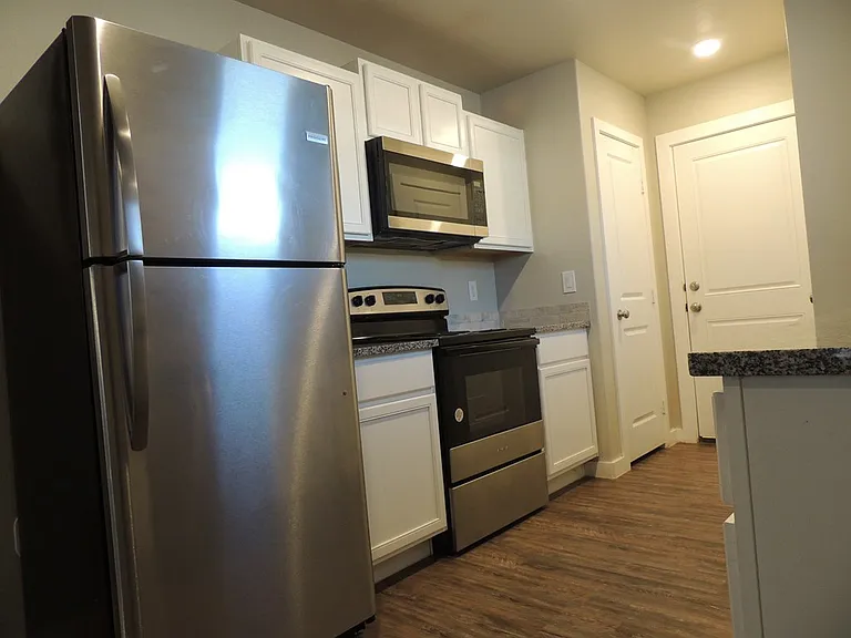 1200 Cajun St — Photo 5