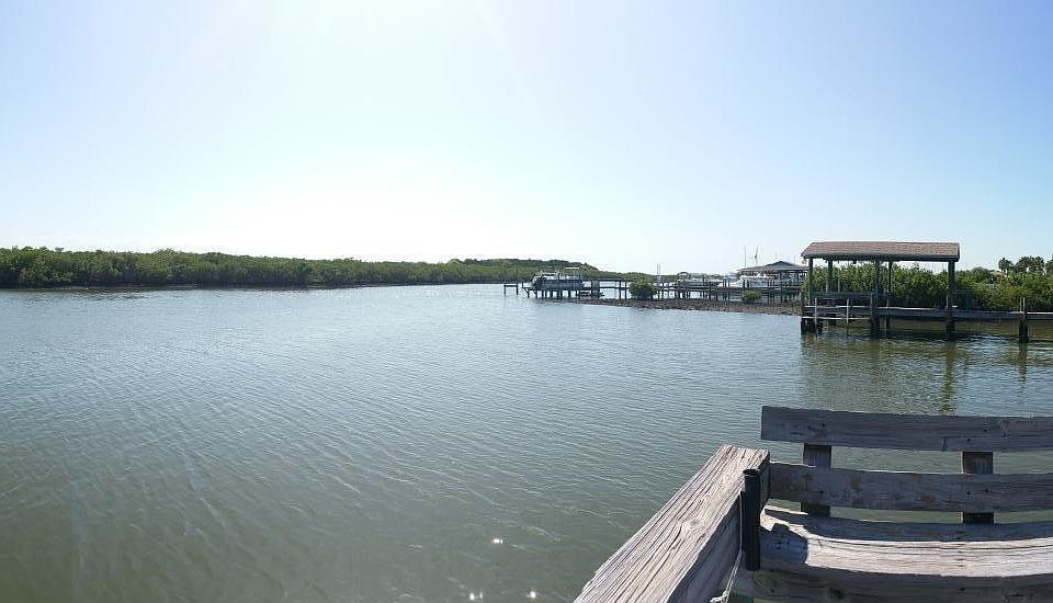 2nd image of 4026 S Peninsula Dr