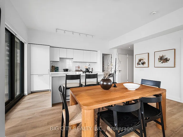 36 Brentcliffe Rd #816 — Photo 8
