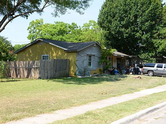 2nd image of 803 Ferndale Dr