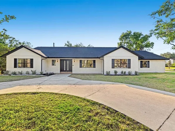 1406 N Riverhills Dr, Temple Terrace, FL 33617