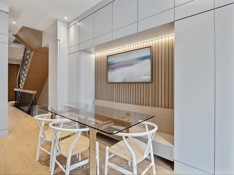 43 Summerhill Ave — Photo 15