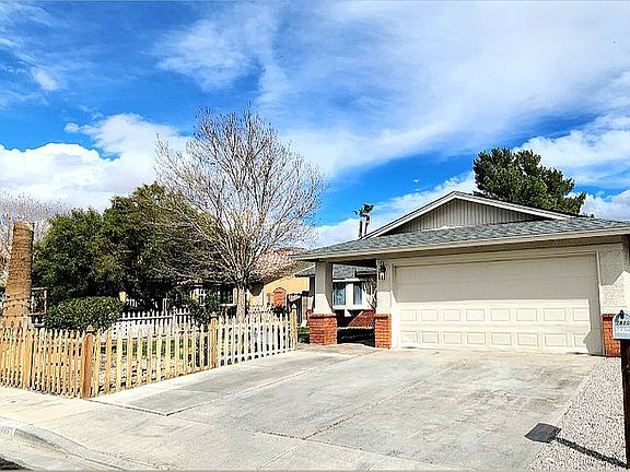 4th image of 1820 Shagbark Ln