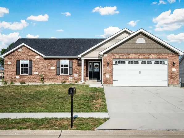 13 Berkshire Ct, Troy, MO 63379