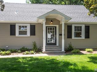 125 Fleetwood Rd, Dumont, NJ 07628