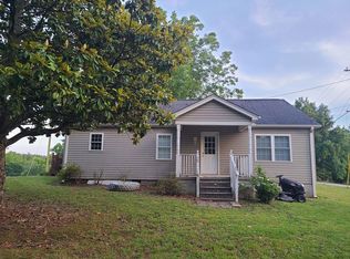 893 Pickett Post Rd, Walhalla, SC 29691