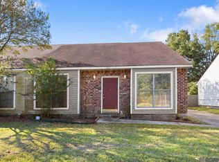 10812 Stanley Aubin Ln, Baton Rouge, LA 70816