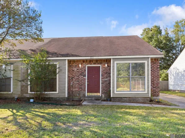 10812 Stanley Aubin Ln, Baton Rouge, LA 70816