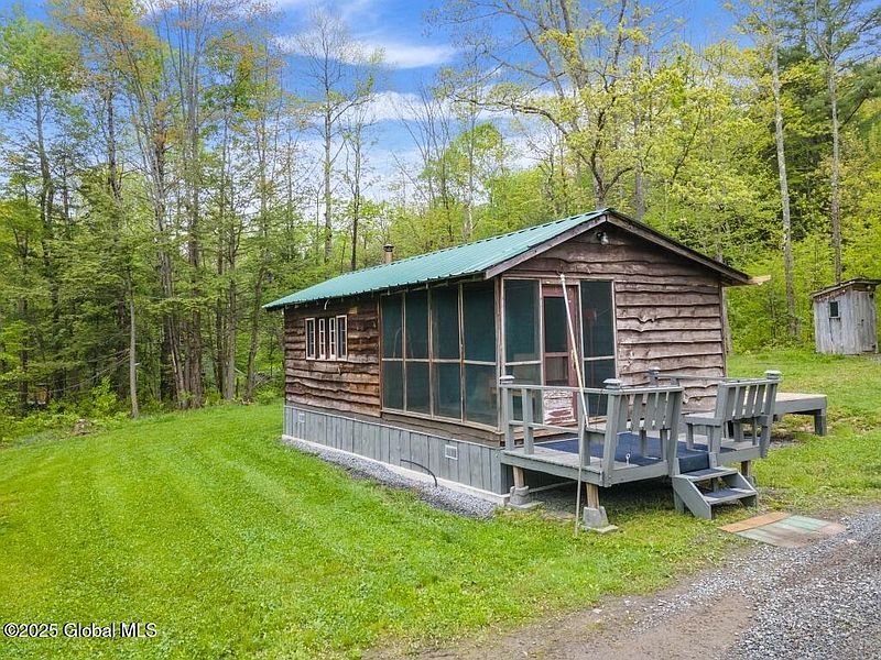 3rd image of 429 Posson Hill Road