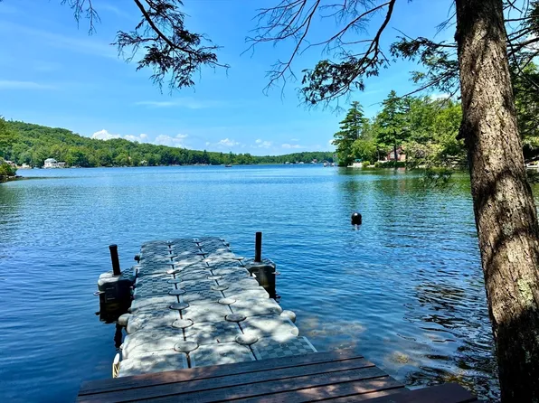 12 Lambs Cove Rd, Phillipston, MA 01331