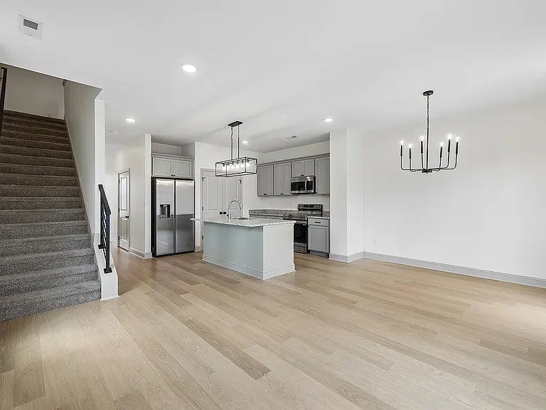 8416 Whisper Ln — Photo 6