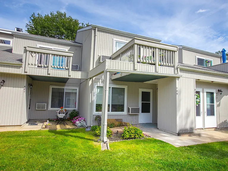 Siena Village (62 Years or Older, Income Limits Restrictions Apply) — Photo 10