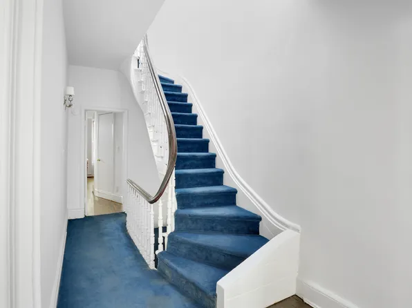 507 East 84th Street image 11 of 38