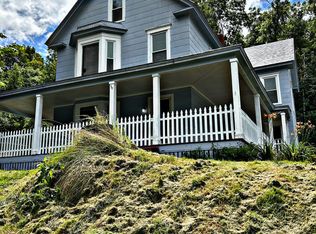 25 Pleasant St, Dover Foxcroft, ME 04426