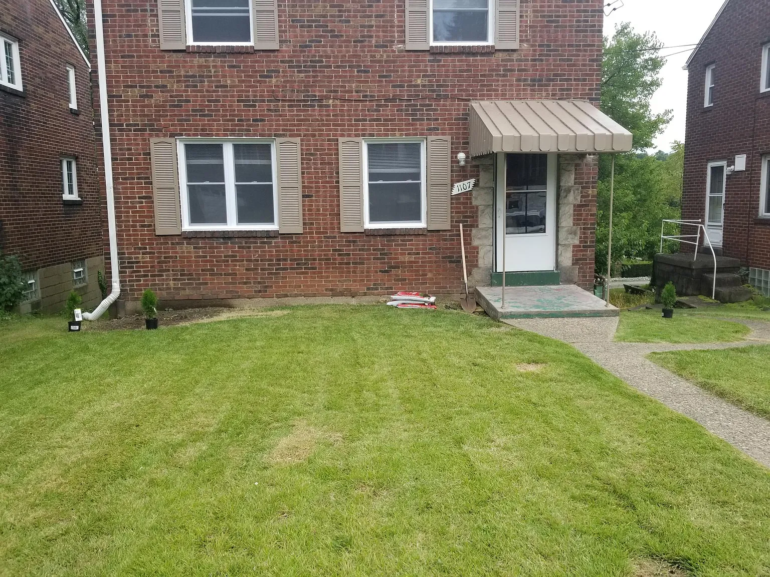 1107 Ivy St photo 1
