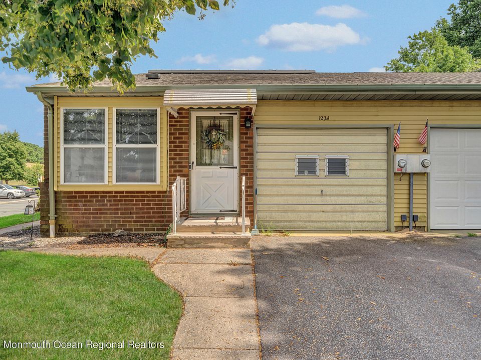 1st image of 122 A Milford Avenue