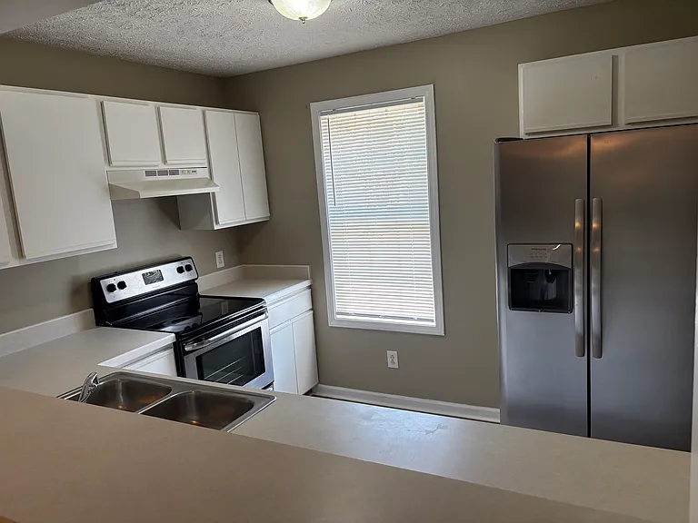 1831 Pinnacle Rd — Photo 5