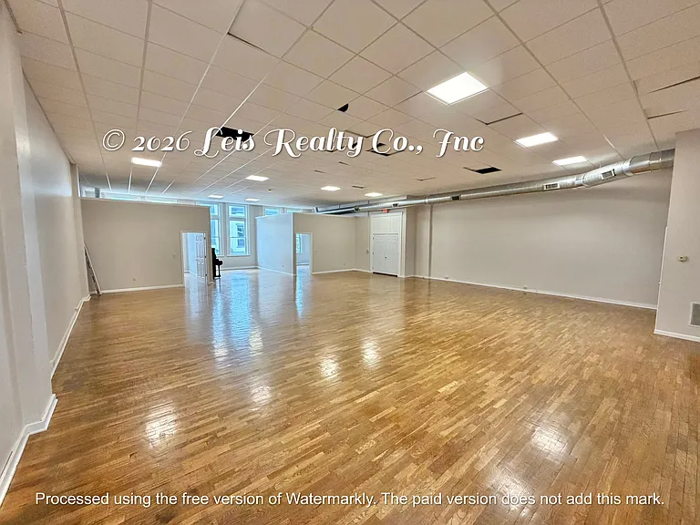 7 E Main St #7 — Photo 3