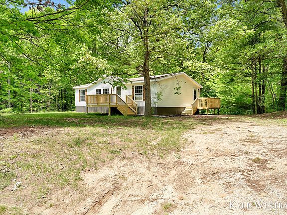 2nd image of 22866 W Kendaville Rd