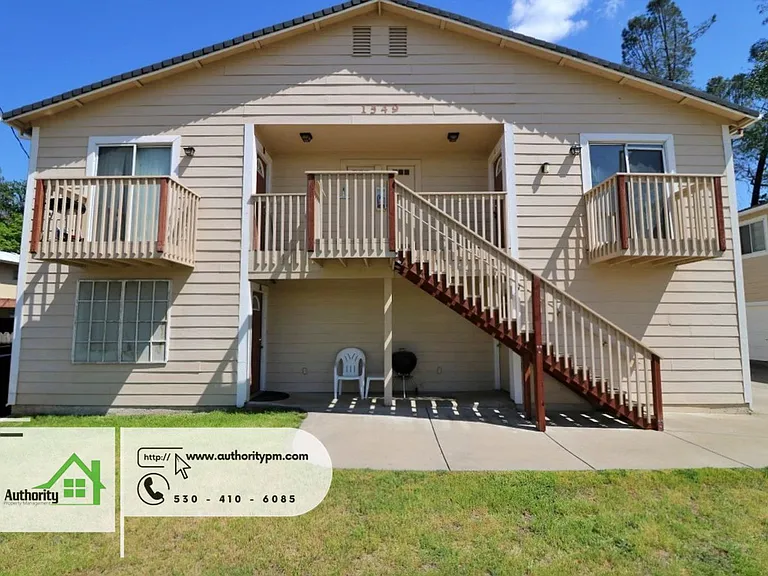 1549 Bruce Dr #B — Photo 6