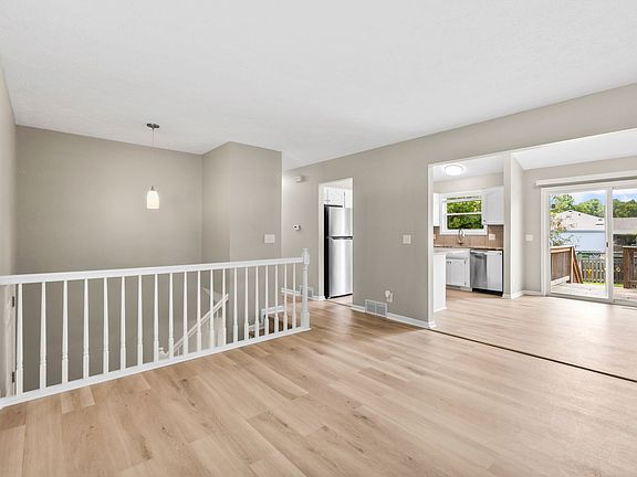 4th image of 5106 N 128th St