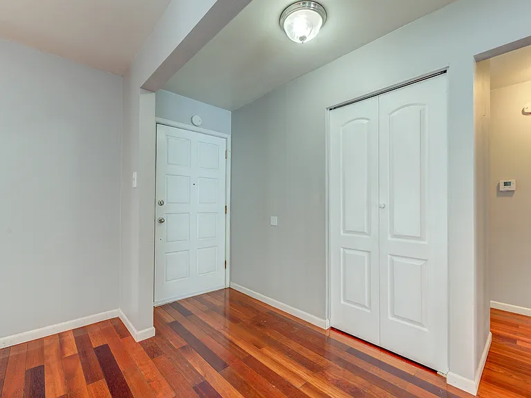 15481 Duxbury Way — Photo 4