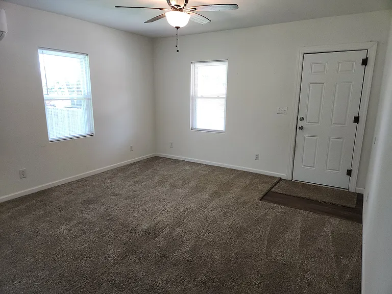 15625 E 11th St #3 — Photo 14