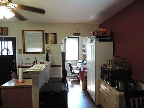 2nd image of 649-651 Orchard Dr