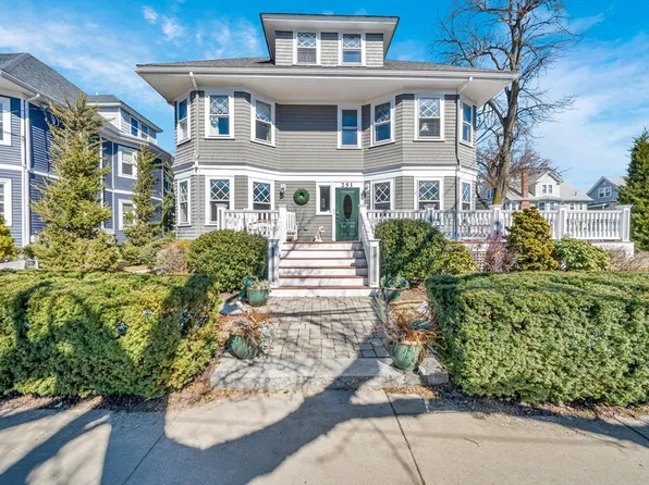 251 Massachusetts Ave #1, Arlington, MA 02474