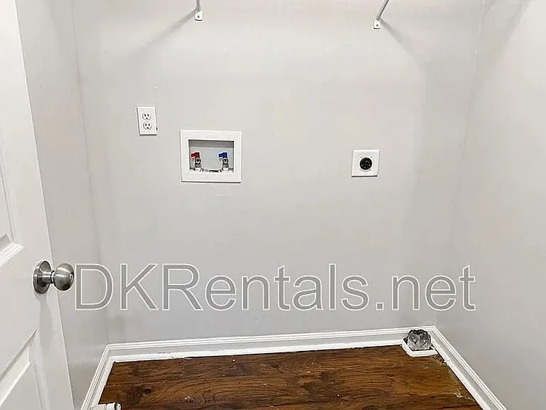 4416 Stone Gate Way — Photo 10