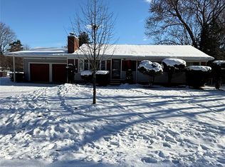 216 Nevada Ave, Rochester Hills, MI 48309