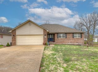 1326 Fox Ridge Ln, Neosho, MO 64850