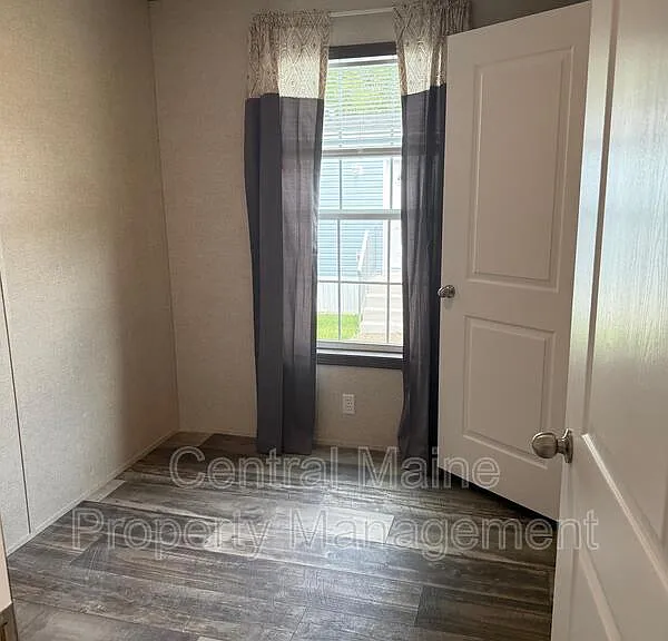 26 Austin Dr — Photo 3