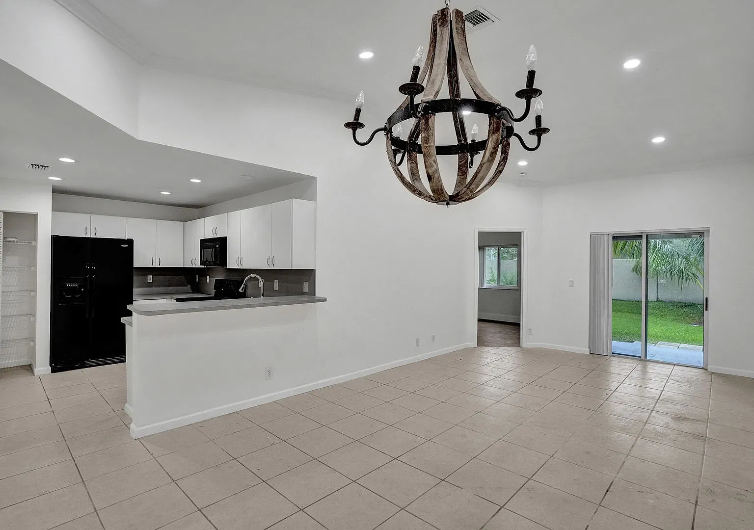 Spacious 2 Bed/2 Bath Townhome With Garage In Gated Community Available Now! — Photo 2
