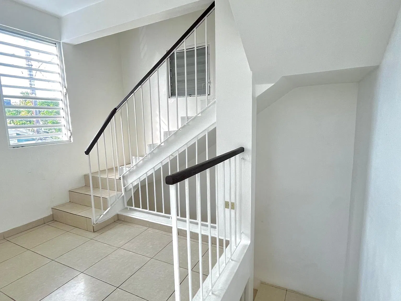2 bed, 1500 sqft, $1,650 — Photo 2